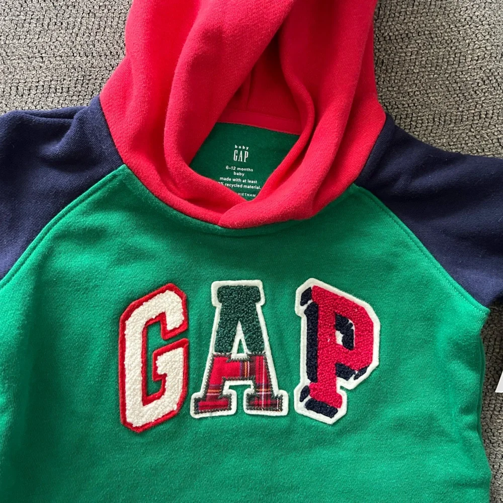 NWT Baby Gap hoodie. - Picture 3 of 3